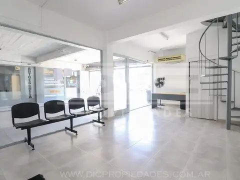 Av. Avelino Rolón 91 entre Blanco Encalada y Marcos Paz