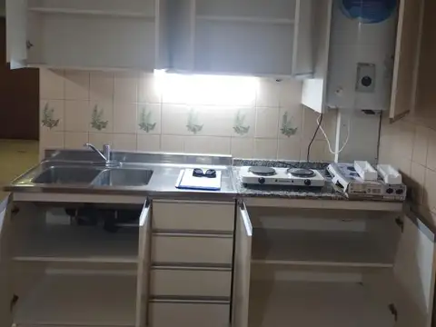 Departamento en Alquiler en Mendoza, $ 400.000