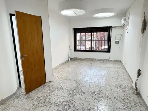 Depto Tipo Casa en Venta en Flores, USD 235.000