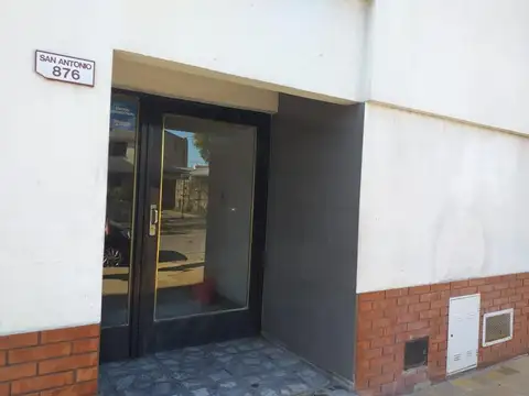 Venta departamento 3 ambientes con cochera, Turdera