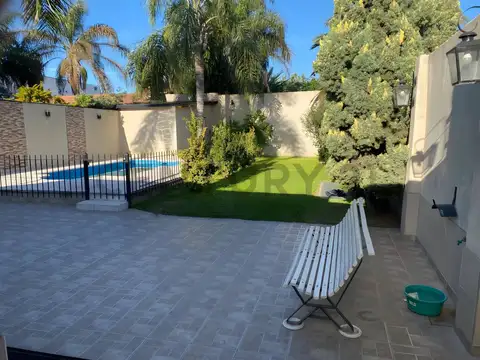 Casa en Venta en Villa Luzuriaga, USD 235.000