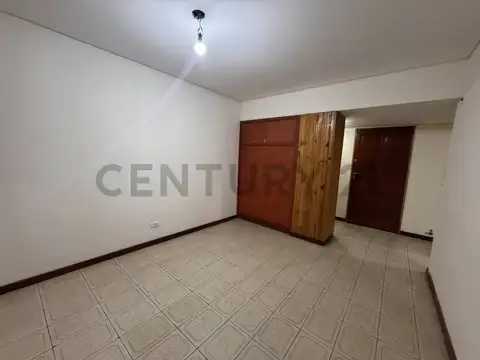 RIVADAVIA 100, Piso 0