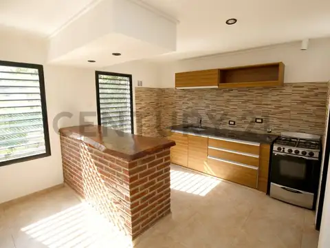 Calle 442 entre 135 y 136 , Piso 0