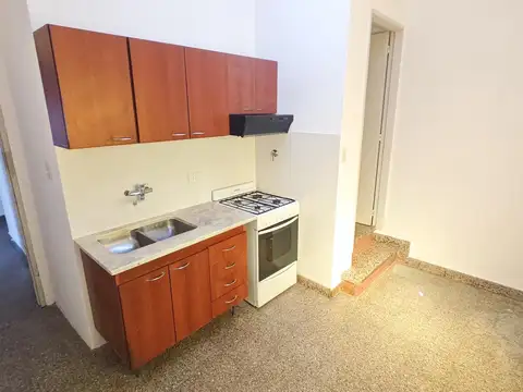 Depto Tipo Casa en Venta en Villa Luzuriaga, USD 87.000