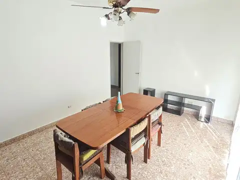 Depto Tipo Casa en Venta 50 años