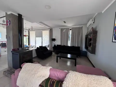 CASA EN VENTA EN PERGAMINO