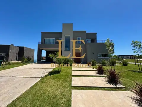 Casa en Venta en San Sebastian, USD 319.000