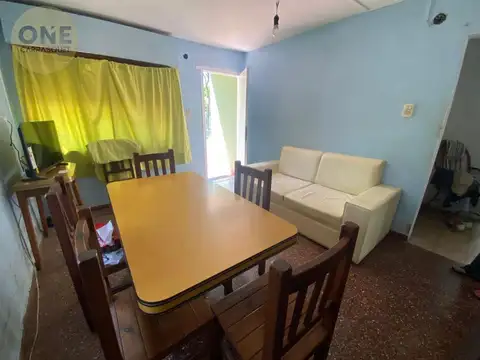 Casa 3 ambientes con 1 baño
