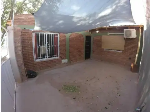 Casa 3 ambientes con 1 baño