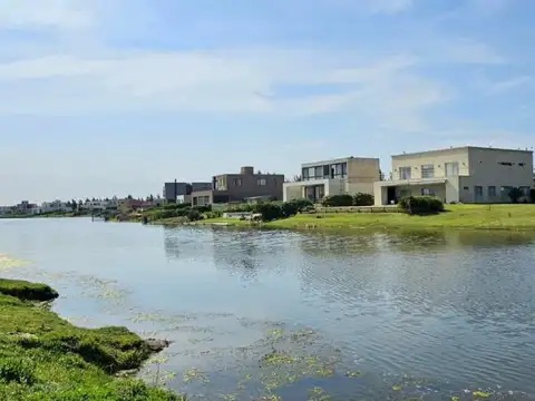 El Naudir a la laguna