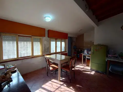 Depto Tipo Casa 3 ambientes con 1 baño