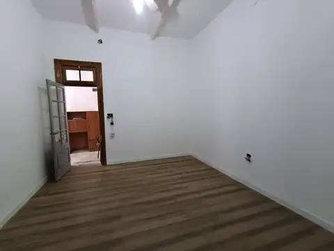 Depto Tipo Casa en Alquiler 50 años