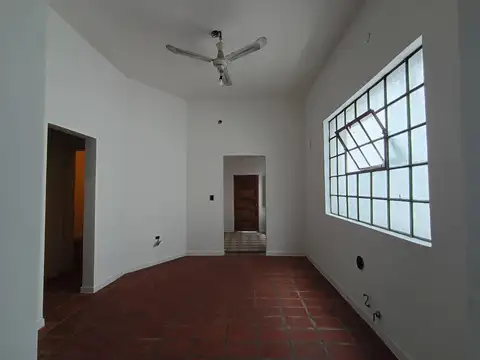 Depto Tipo Casa en Alquiler en Parque Avellaneda, $ 1.700.000