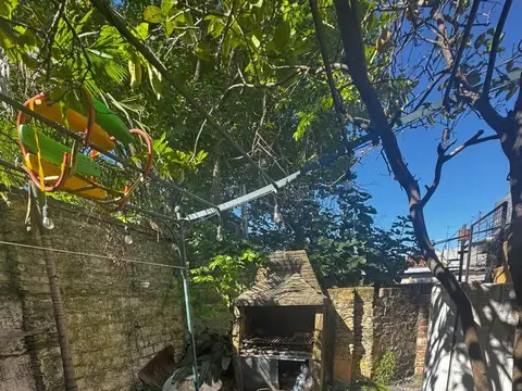 Maestra Manuela García 2100