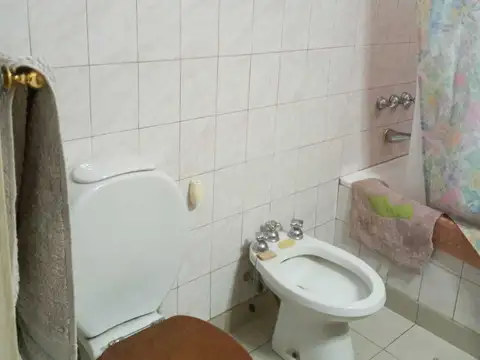 Galpon en Venta en Coghlan, USD 195.000