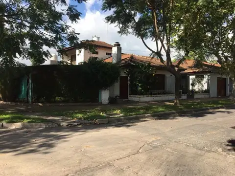 CHALET EN VENTA EN BELLA VISTA