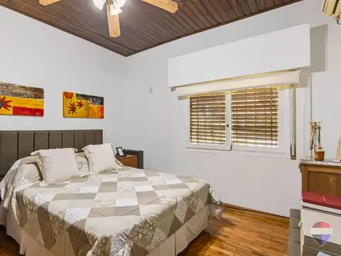 CASA EN VENTA GONNET