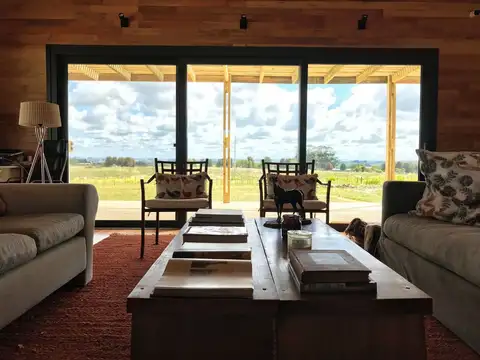 Casa 4 ambientes con 4 baños