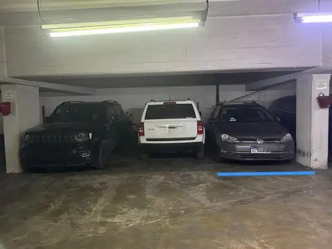 Venta Cochera fija en Edificio San Isidro centro