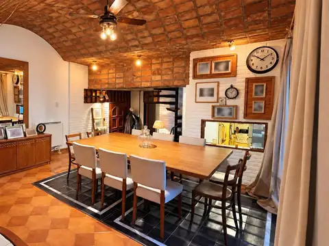 Casa en Alquiler Temporal con 2 cocheras