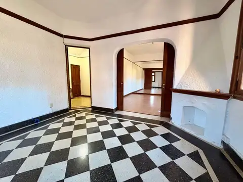 Oficina 4 ambientes con 3 baños