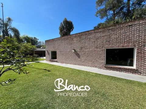 Nicolas Avellaneda al 2200 -