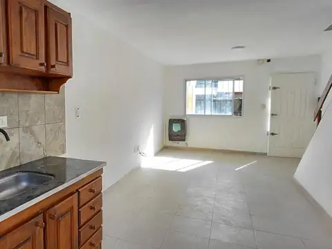 Depto Tipo Casa en Venta de 2 dormitorios
