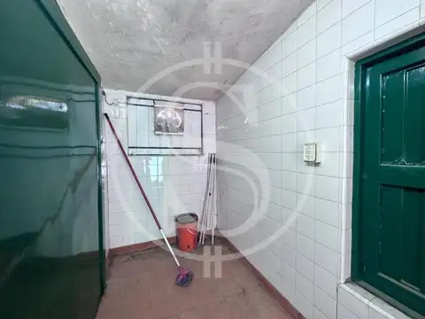 CAMPO PARADA ROBLES EXALTACION DE LA CRUZ 2 HECTAREAS