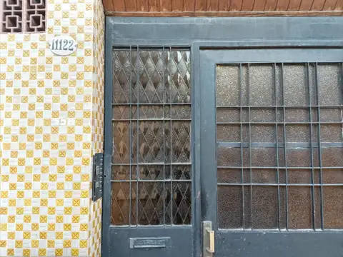 DEPARTAMENTO 2 AMBIENTES CON 2 PATIOS