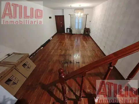 Depto Tipo Casa en Venta de 4 dormitorios