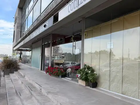 Local en alquiler Centro Comercial Santa Maria de TIgre