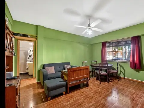 Departamento 2 ambientes venta Caballito con patio