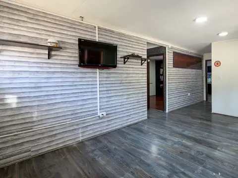 VENTA DEPOSITO CON OFICINAS  EN MORENO
