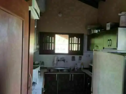 Casa 6 ambientes con 3 baños