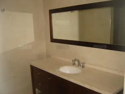 Departamento en Alquiler con 2 cocheras