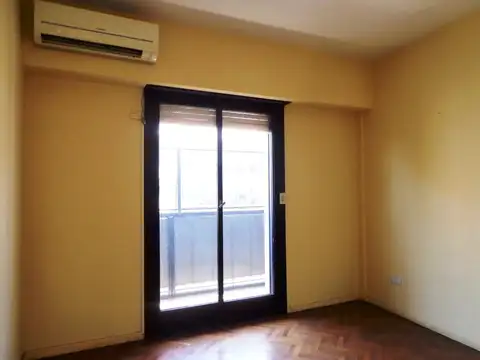 Departamento en Alquiler en Recoleta, $ 980.000