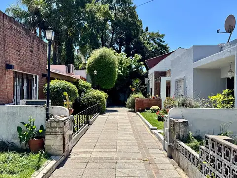 Depto Tipo Casa 4 ambientes con 2 baños