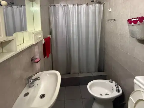 Casa en alquiler - Disponible en ABRIL