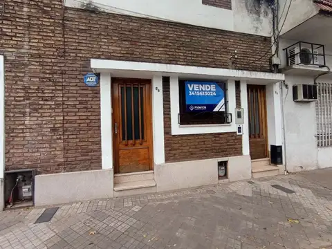 LOCAL / DEPÓSITO EN PLANTA BAJA DE 3 AMBIENTES EN PICHINCHA