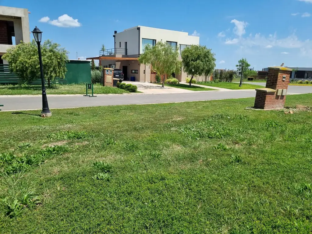 Venta lote perimetral barrio San Sebastian Escobar