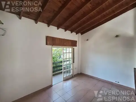 Depto Tipo Casa en Alquiler de 3 ambientes