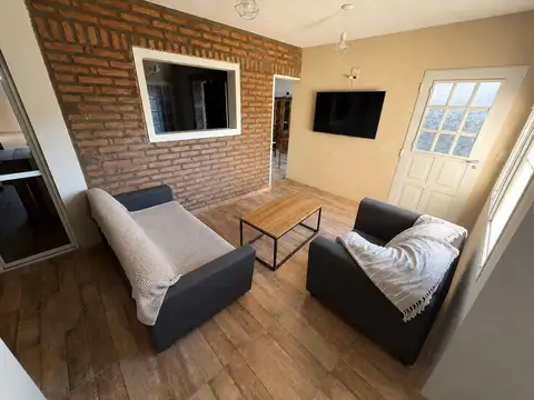 Casa 7 ambientes con 4 baños