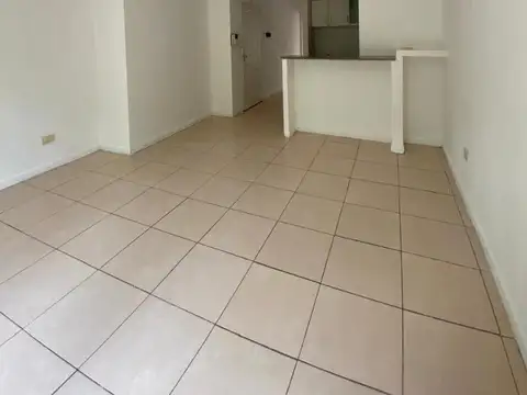 DEPARTAMENTO 2 AMBIENTES  CON COCHERA