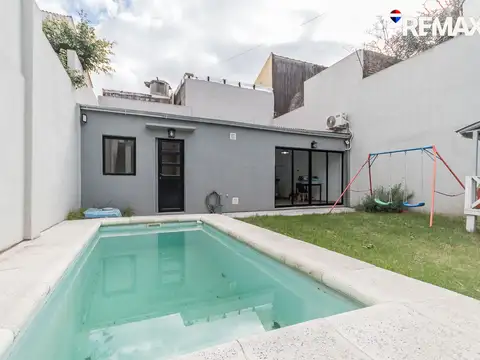 VENTA HAEDO CASA JARDIN PILETA COCHERA APTO CREDIT