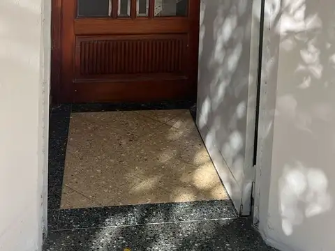 Depto Tipo Casa en Alquiler de 4 ambientes