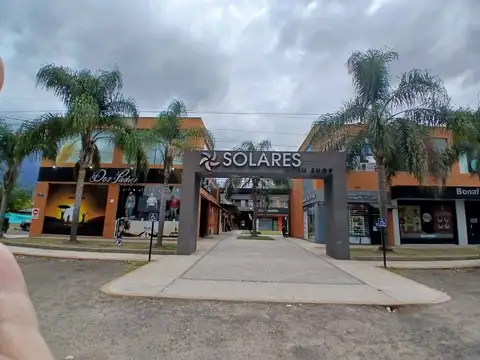VENTA-LOCAL COMERCIAL EN SOLARES OPEN SHOP-MORENO