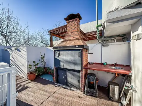 Depto Tipo Casa en Venta con 1 cocheras