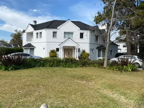 Casa Chalet  en Alq. Temporario ubicado en Pilar, G.B.A. Zona Norte