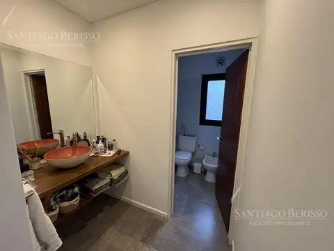 Casa en Venta al Este
