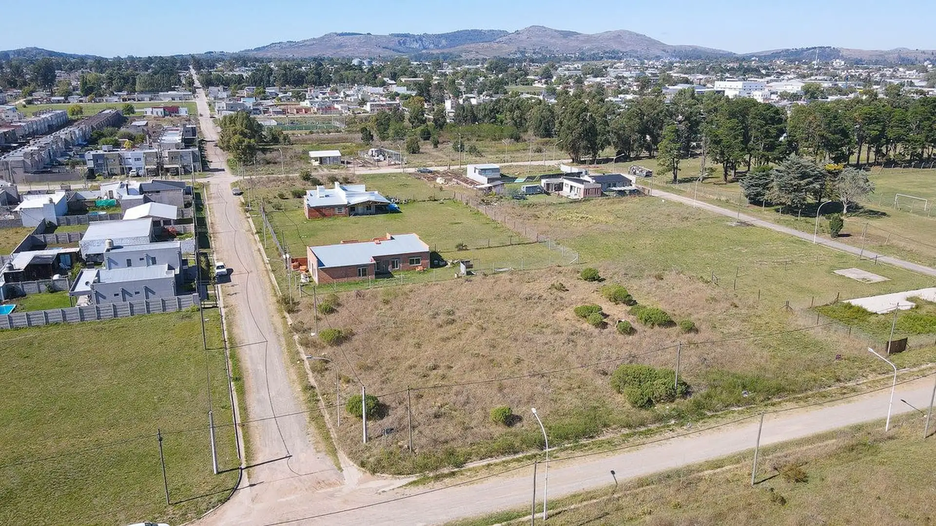 VENTA LOTE -PH ZONA HIPODROMO TODOS LOS SERVICIOS